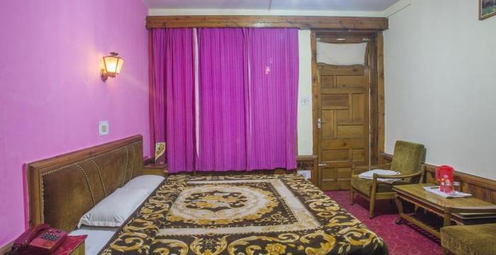 Hotel Pine Grove